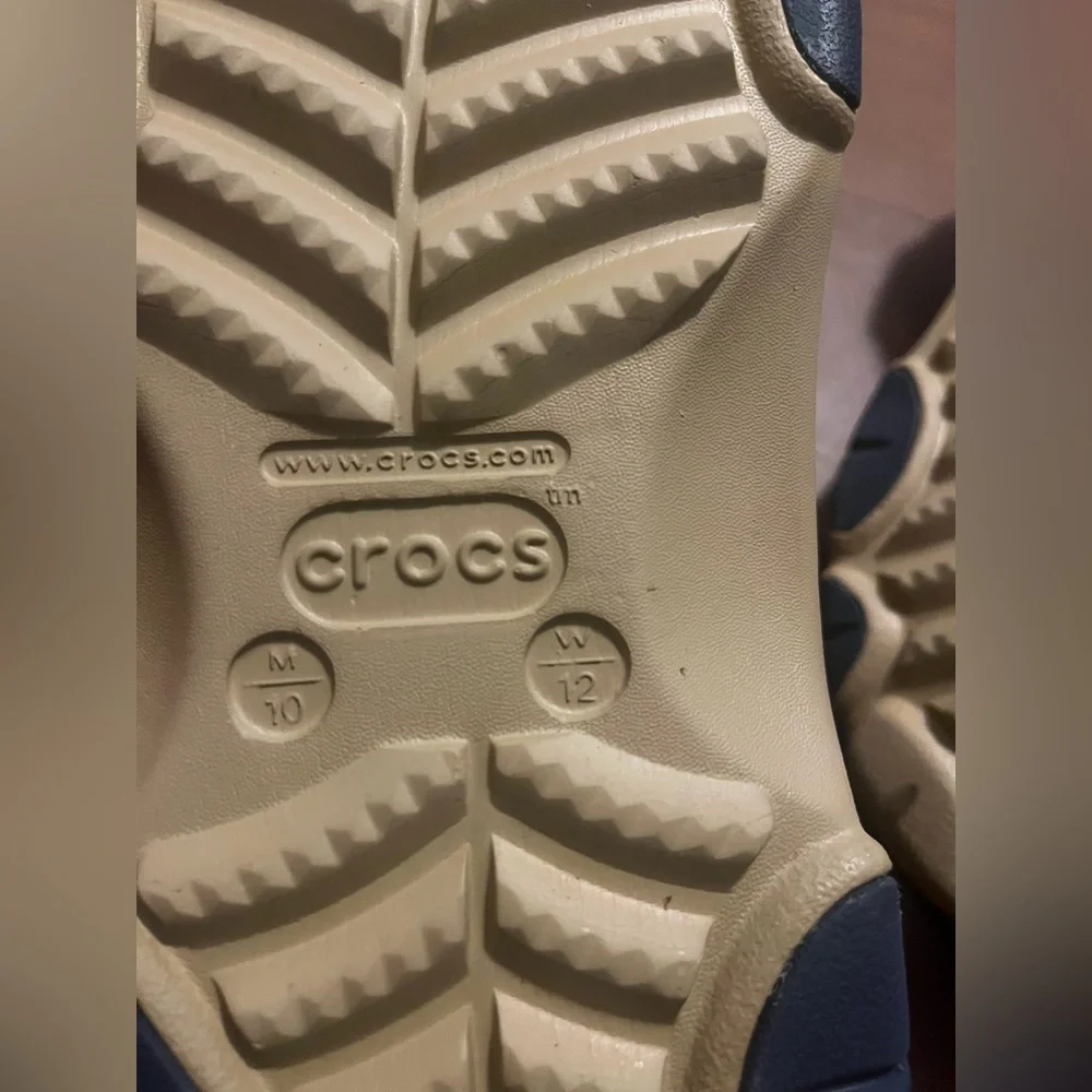 Crocs Casual Comfort Shoes - Picture 5 of 5